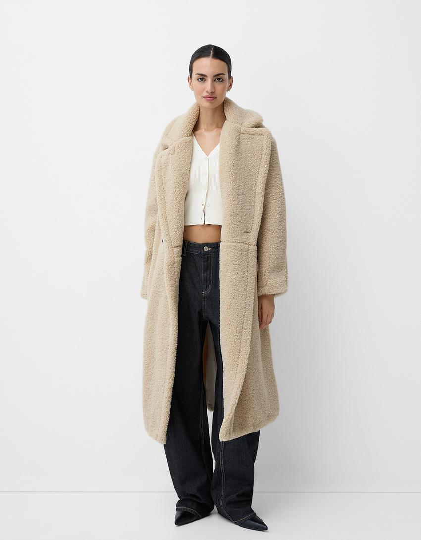 Christina | Coat di orsacchiotto a due file con placca a bottone in oversize - immagine 4