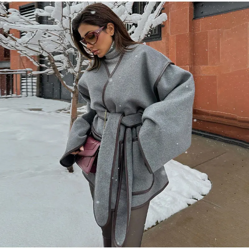 Aria | Cappotto in lana con scollo a V in stile moderno - immagine 5