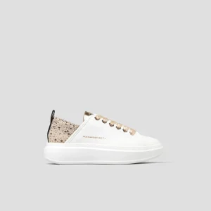 Wembley Woman White Peach